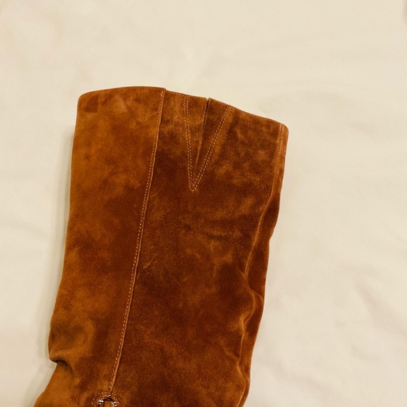 White House Black Market Cognac Suede Tall Heeled Boot~Size 7M~Side Zip~NEW! - Picture 7 of 9